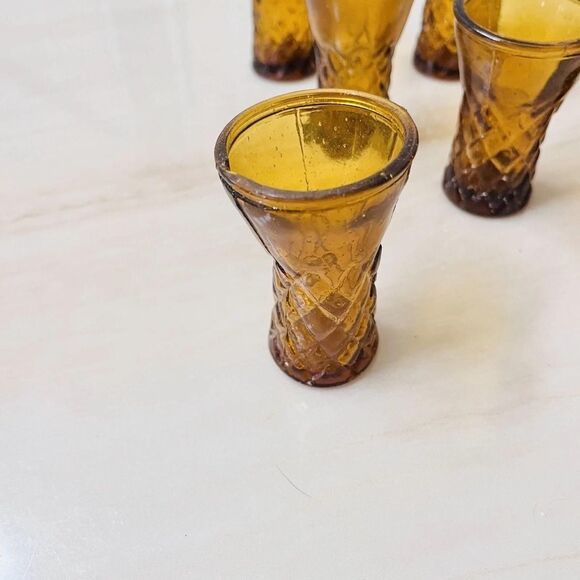 MCM Amber Glass Decanter Set w/6 Cordial Glasses Diamond Pattern Barware Taiwan - Picture 11 of 14